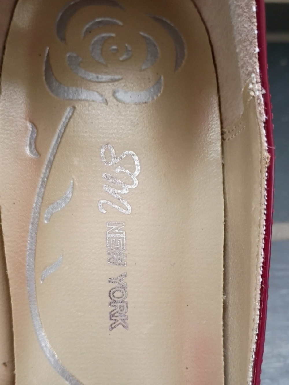 SM New York Red Peep-Toe Patent Pumps | Size 7 - Picture 2 of 7
